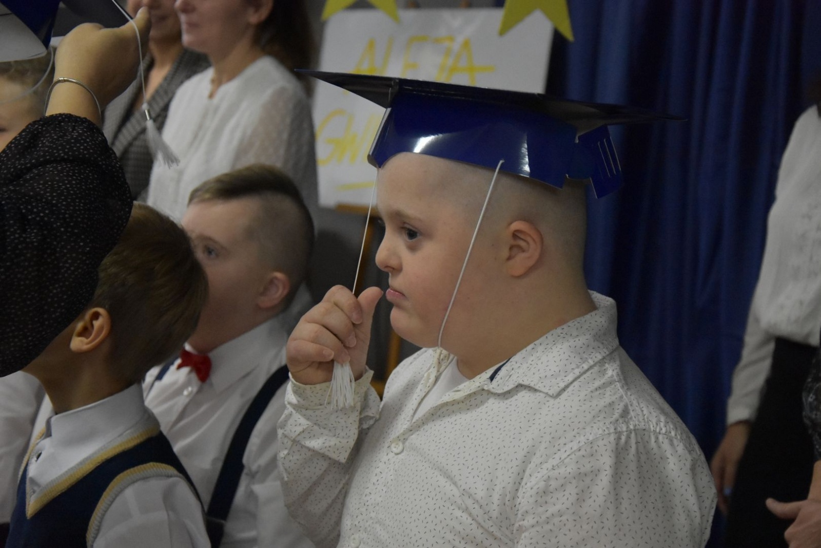 Zdjęcie w galerii na portalu naszwodzislaw.com: Rogi obfitości trafiły do pierwszoklasistów [FOTO] wiadomości z regionu