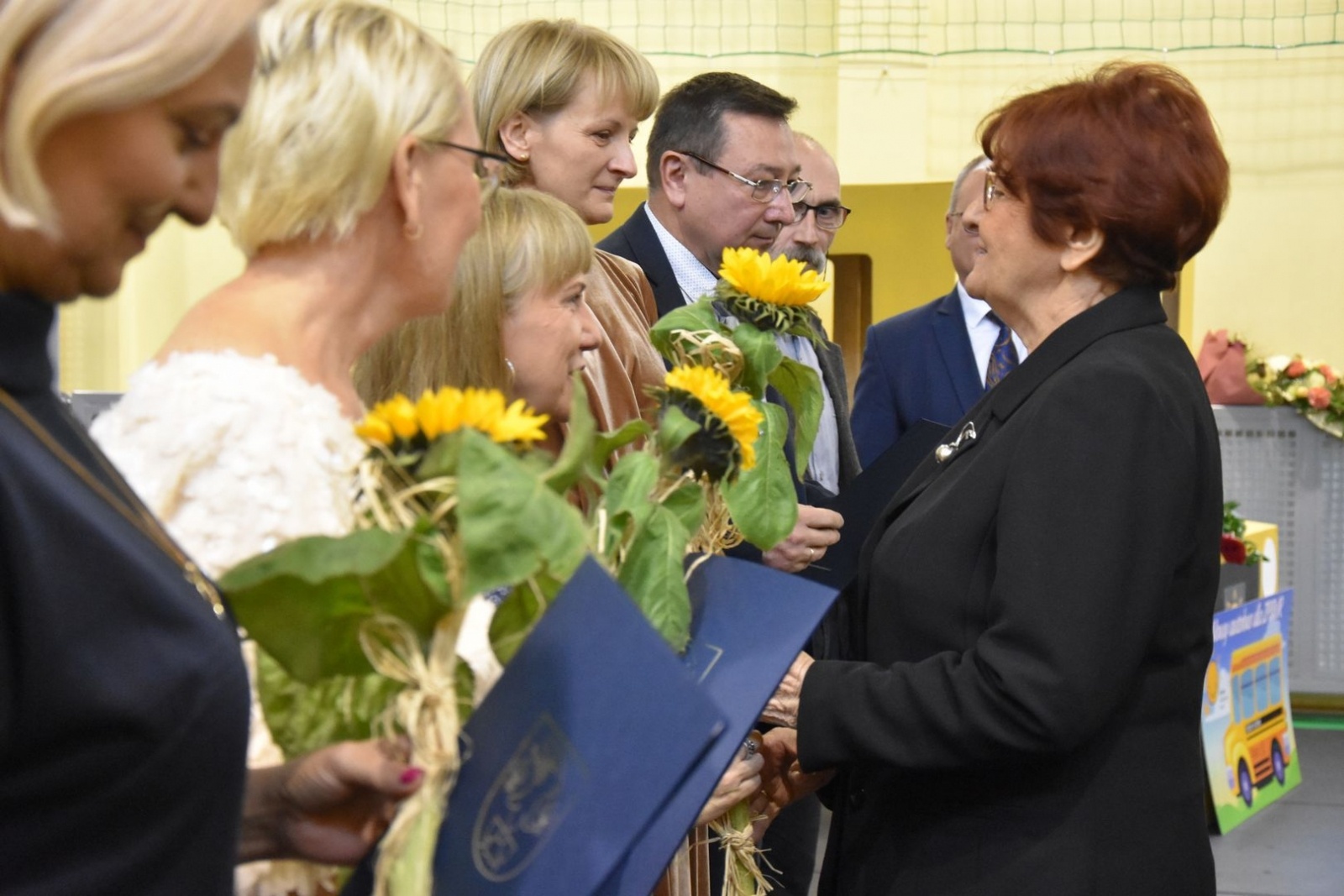 Zdjęcie w galerii na portalu naszwodzislaw.com: Dzień Edukacji Narodowej świętowano wraz z jubileuszem szkoły [FOTO] wiadomości z regionu