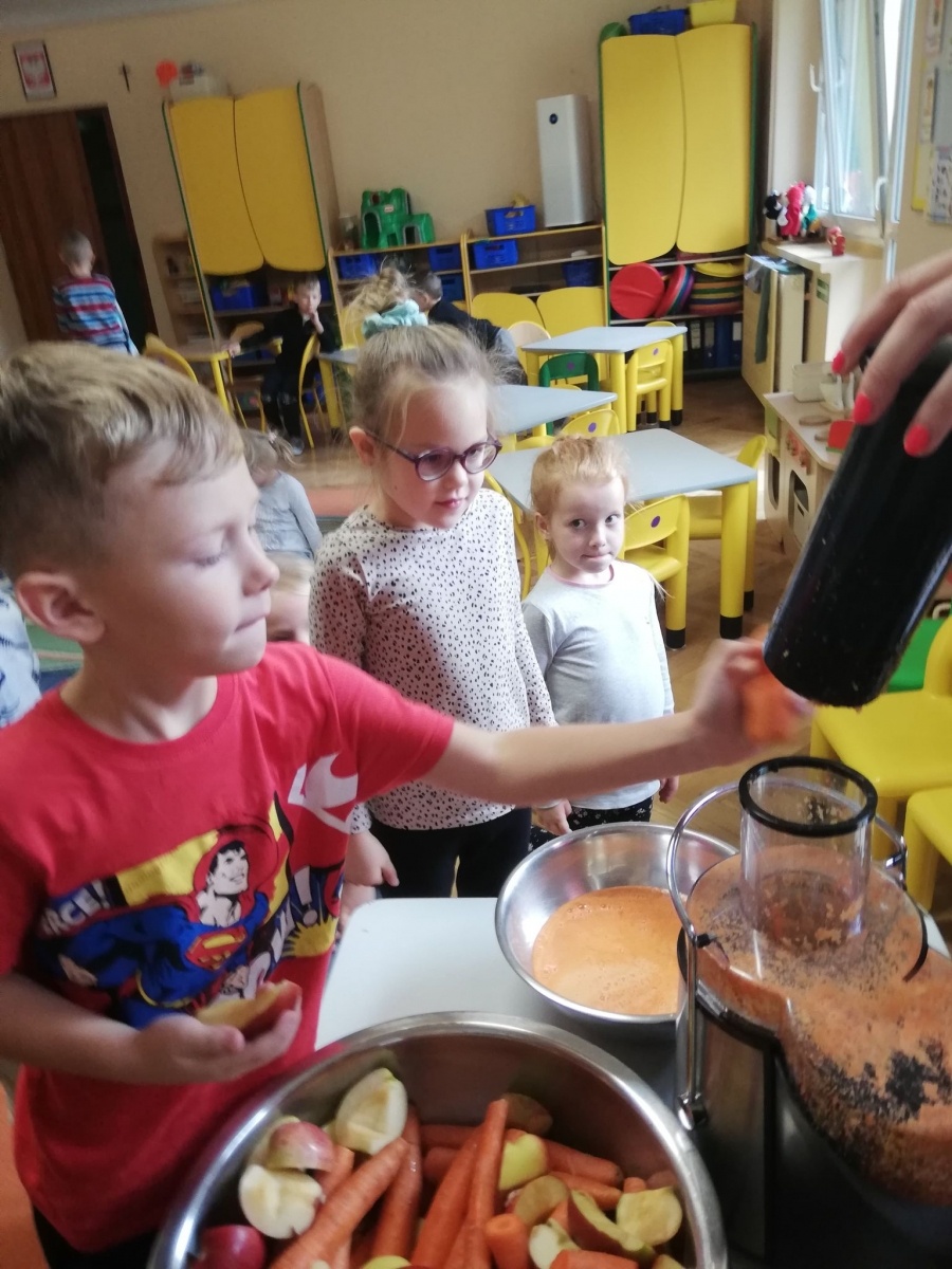 Zdjęcie w galerii na portalu naszwodzislaw.com: Wrzesień w Przedszkolu im. Misia Uszatka w Pszowie [FOTO] wiadomości z regionu