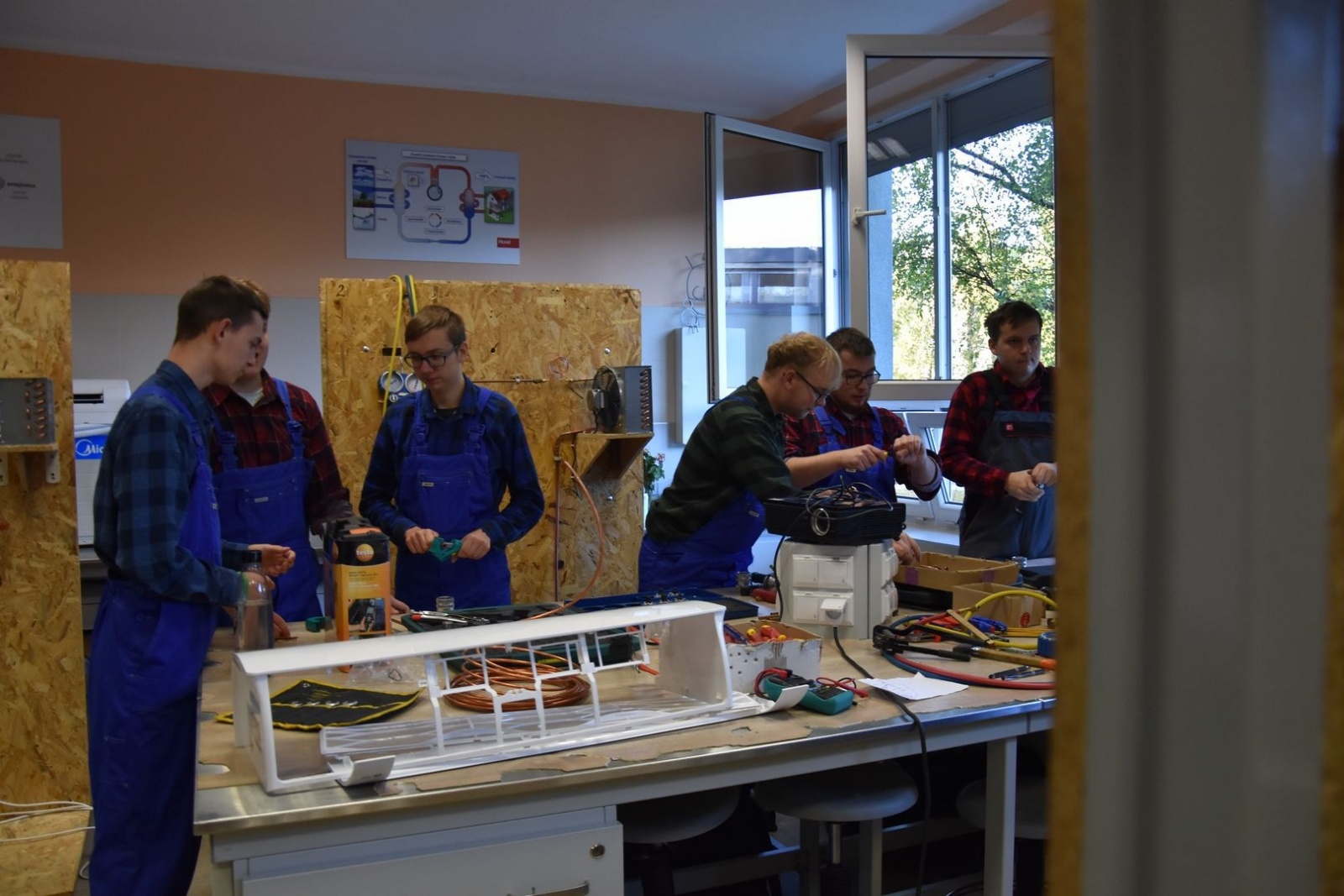 Zdjęcie w galerii na portalu naszwodzislaw.com: Rozpoczął się Ogólnopolski Tydzień Kariery wiadomości z regionu