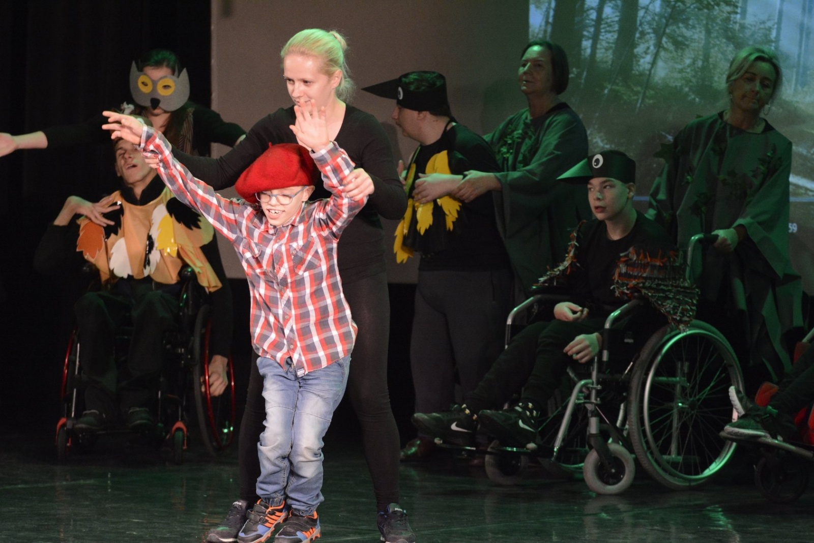 Zdjęcie w galerii na portalu naszwodzislaw.com: Para buch, teatr w ruch 28 października w WCK wiadomości z regionu