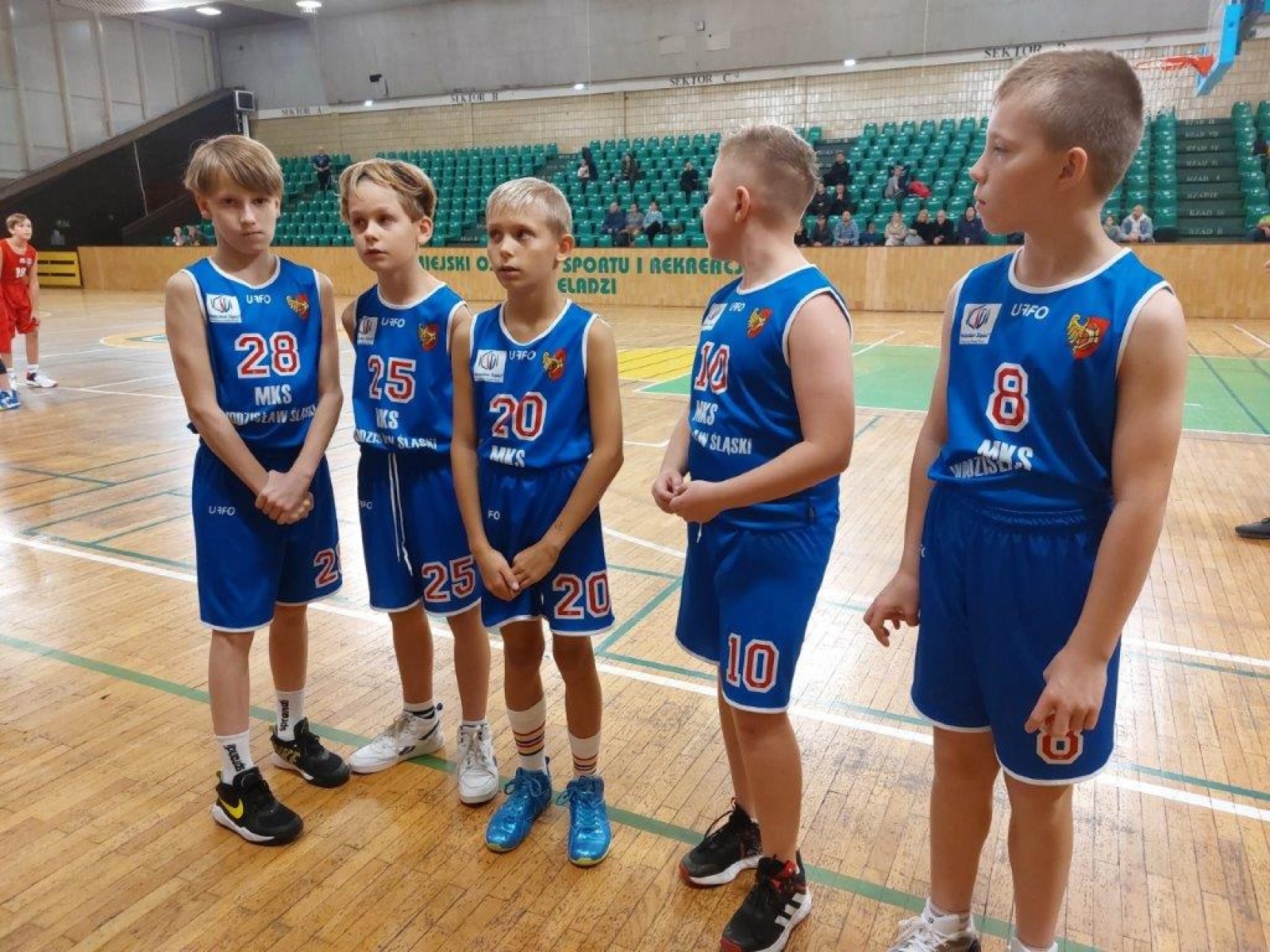 Zdjęcie w galerii na portalu naszwodzislaw.com: Pierwszy turniej mini koszykówki - U12M sezonu 2022/23 wiadomości z regionu