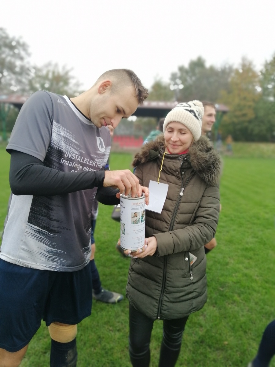 Zdjęcie w galerii na portalu naszwodzislaw.com: Naprzód 37 Krzyżkowice - grają i pomagają wiadomości z regionu