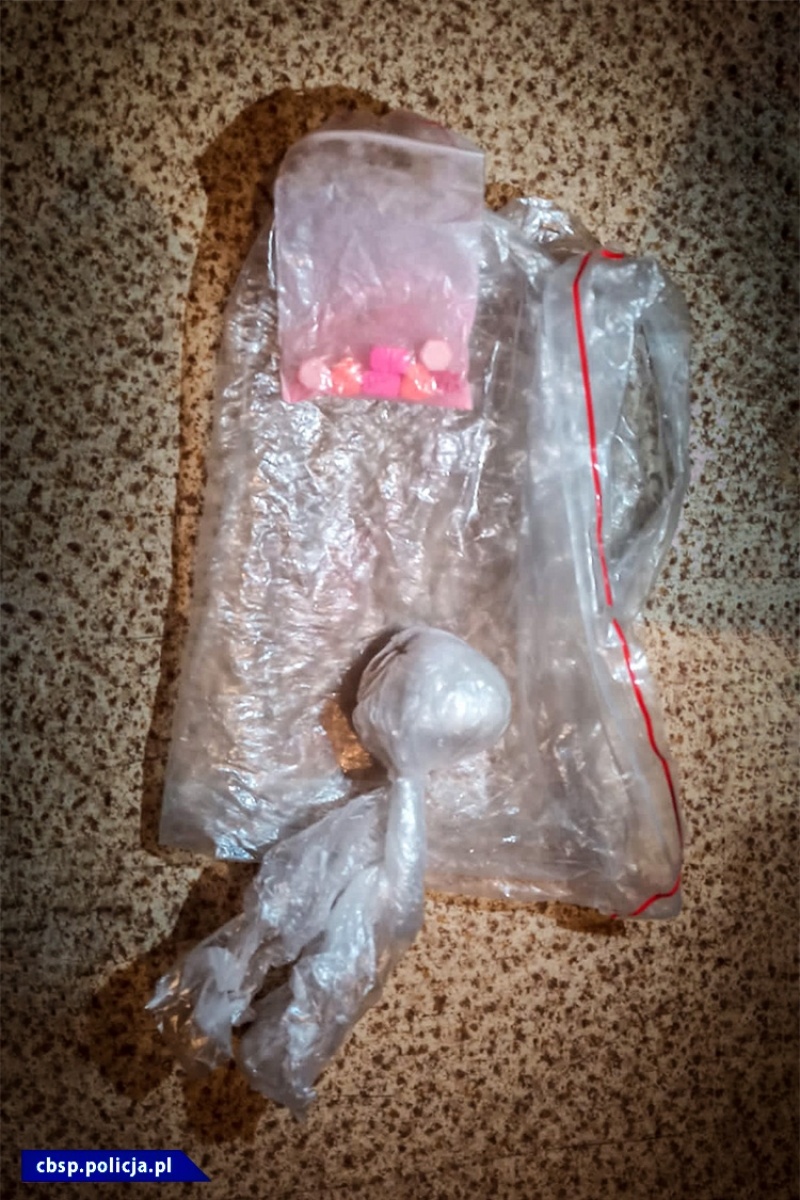Zdjęcie w galerii na portalu naszwodzislaw.com: Przemycali narkotyki z Czech. Akcja CBŚP na Śląsku wiadomości z regionu