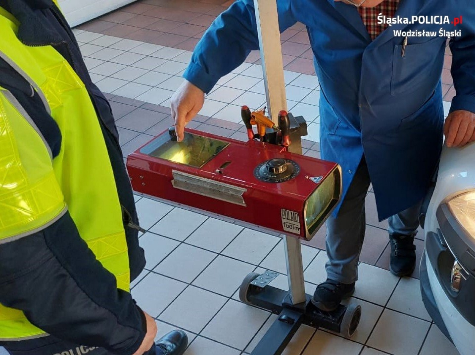 Zdjęcie w galerii na portalu naszwodzislaw.com: Ruszyła akcja Twoje światła - Nasze bezpieczeństwo wiadomości z regionu