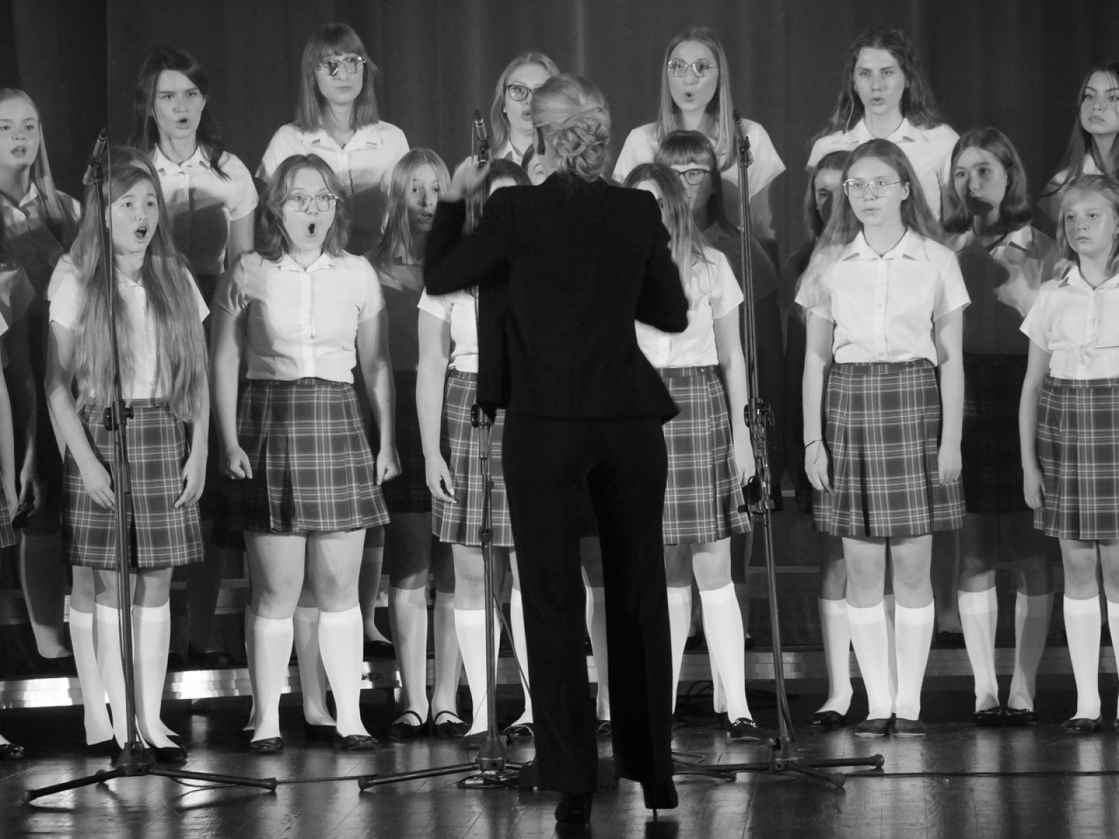 Zdjęcie w galerii na portalu naszwodzislaw.com: Miejski Chór Canticum Novum świętował 10-lecie wiadomości z regionu