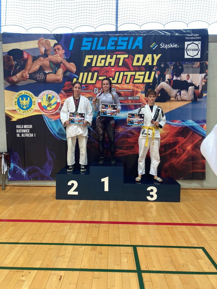 Zdjęcie w galerii na portalu naszwodzislaw.com: Szesnaście medali Octagon Team na Silesia Fight Day Jiu Jitsu wiadomości z regionu