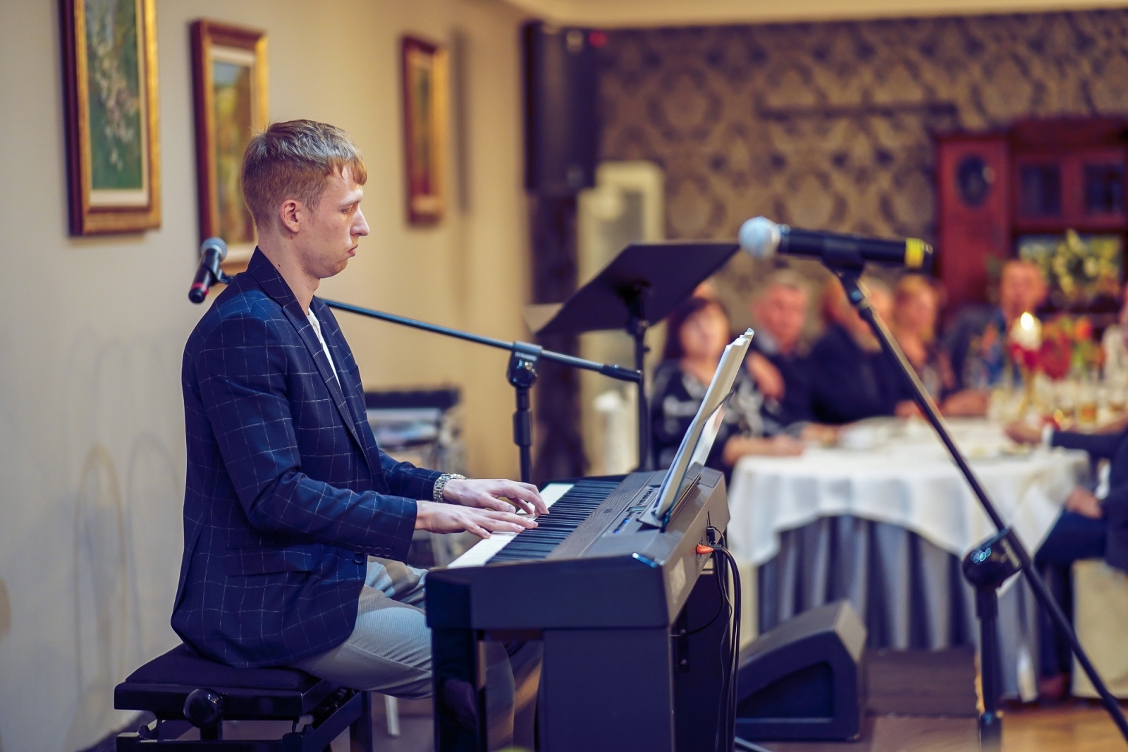 Zdjęcie w galerii na portalu naszwodzislaw.com: Koncert Tonacje na jesienne wieczory w Wodzisławiu Śląskim [FOTO] wiadomości z regionu