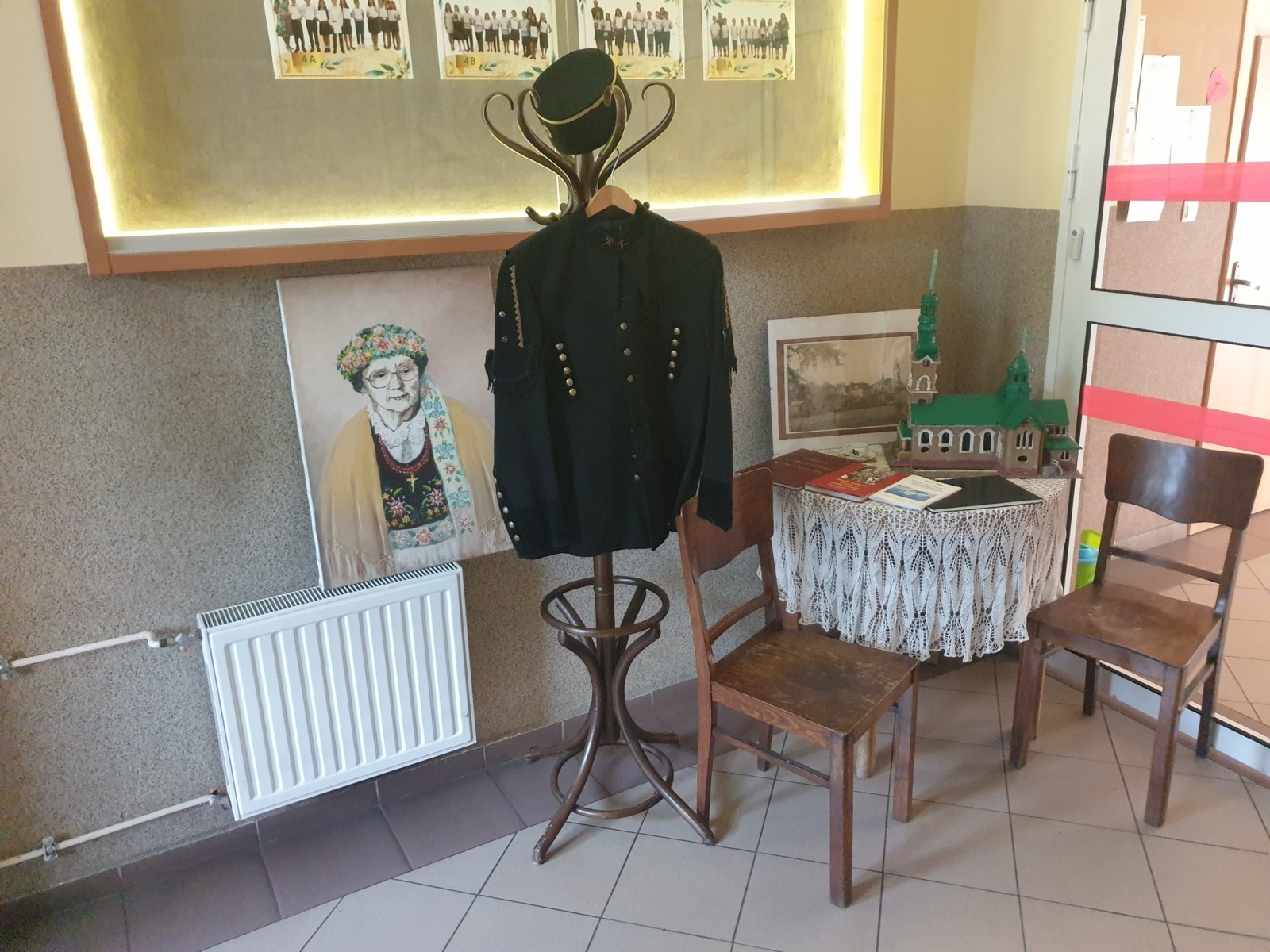 Zdjęcie w galerii na portalu naszwodzislaw.com: Wodzisławska SP17 obchodziła jubileusz [FOTO] wiadomości z regionu