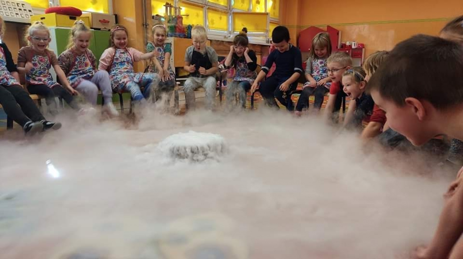 Zdjęcie w galerii na portalu naszwodzislaw.com: Tajemnice kuchni molekularnej w Osiemnastce wiadomości z regionu