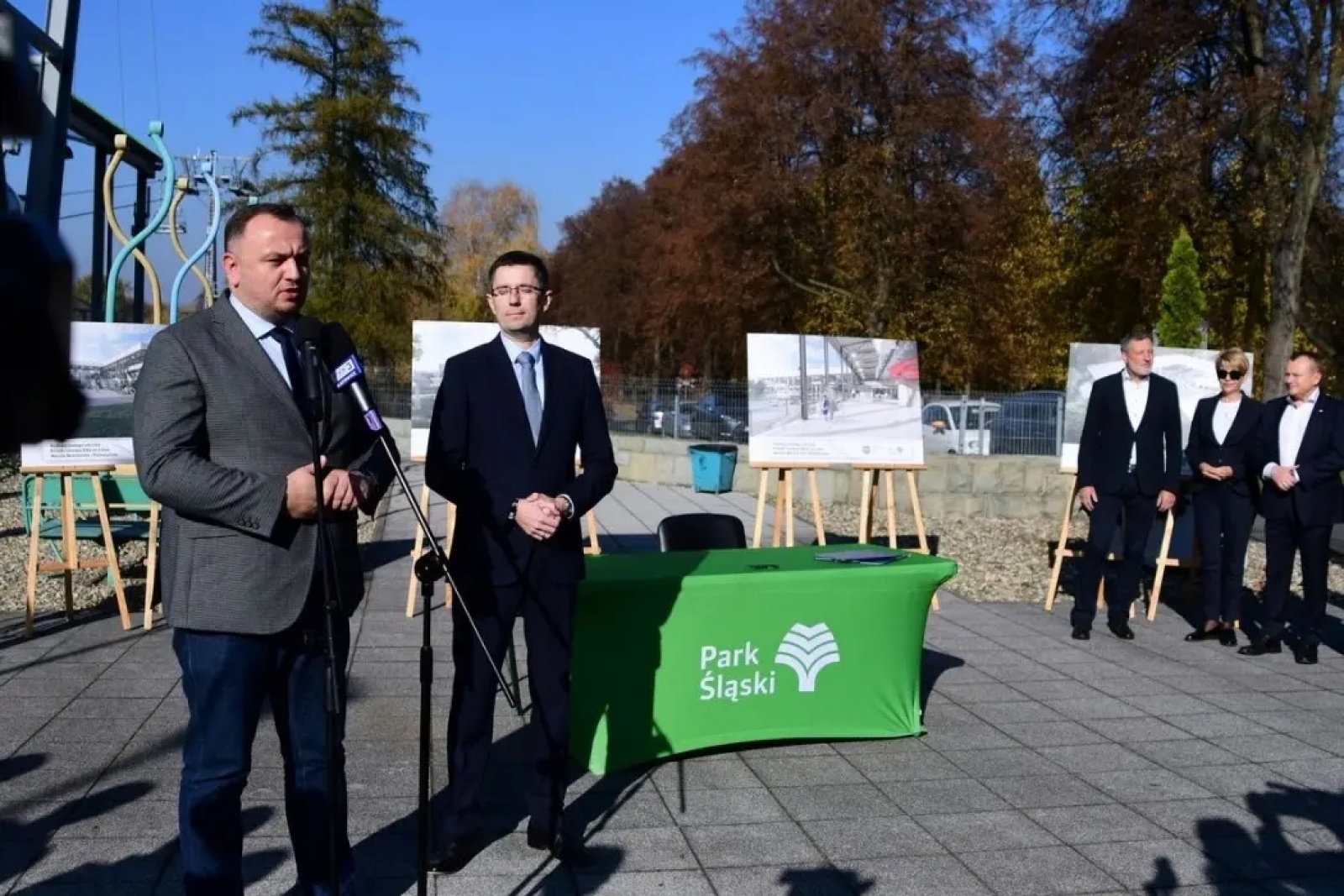 Zdjęcie w galerii na portalu naszwodzislaw.com: Już teraz przyciąga tłumy. Będzie kolejna atrakcja za ponad 85 mln zł wiadomości z regionu