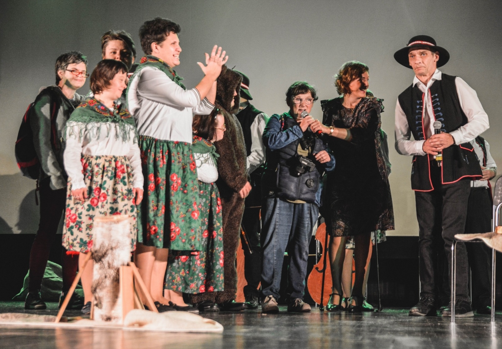 Zdjęcie w galerii na portalu naszwodzislaw.com: Udowodnili, że teatr niejedno ma imię [FOTO] wiadomości z regionu