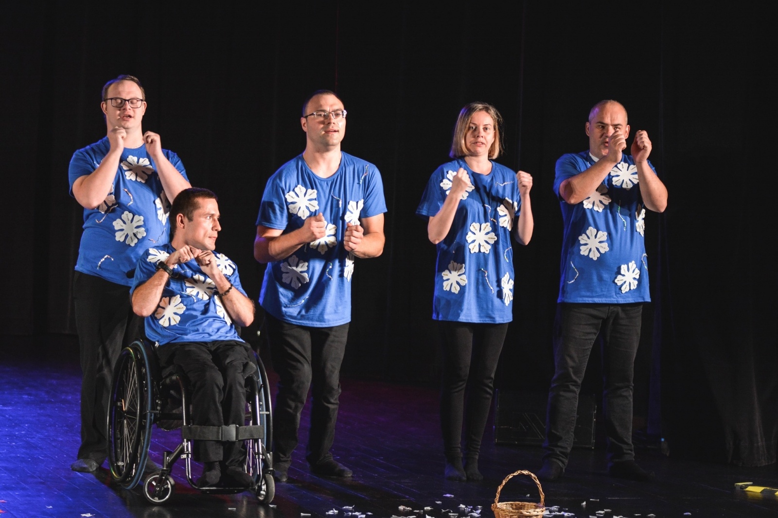 Zdjęcie w galerii na portalu naszwodzislaw.com: Udowodnili, że teatr niejedno ma imię [FOTO] wiadomości z regionu