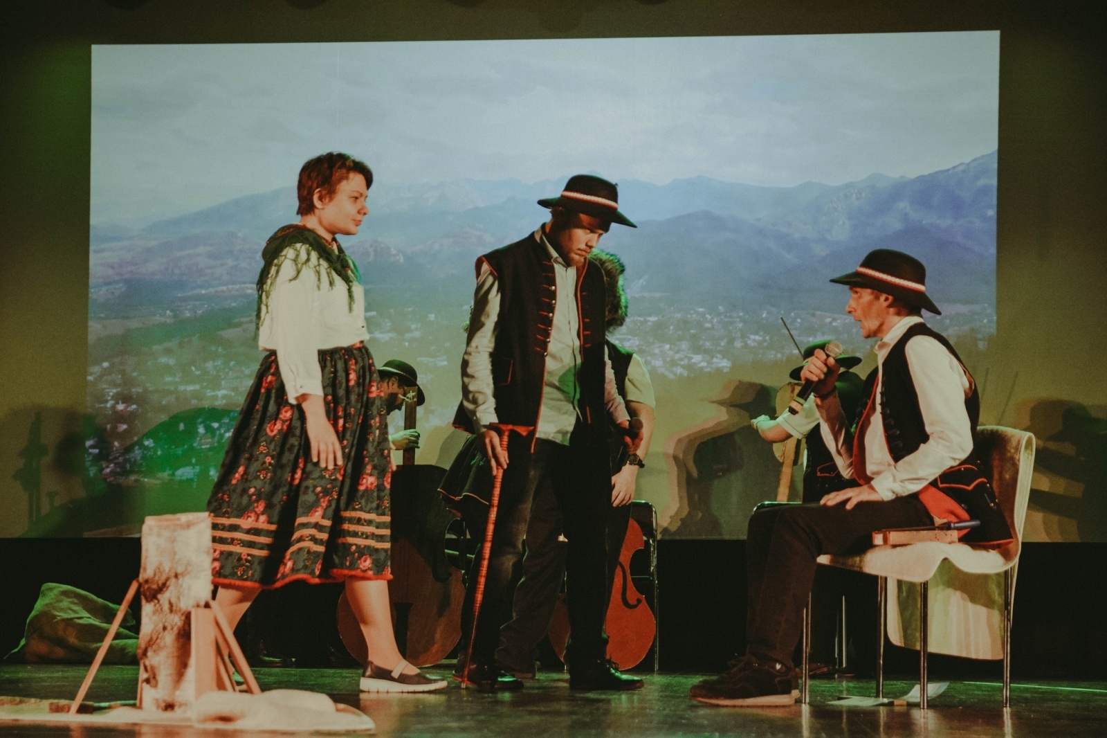 Zdjęcie w galerii na portalu naszwodzislaw.com: Udowodnili, że teatr niejedno ma imię [FOTO] wiadomości z regionu