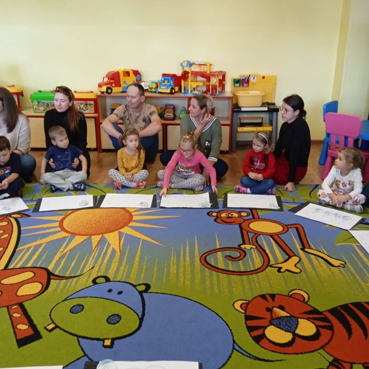 Zdjęcie w galerii na portalu naszwodzislaw.com: Jesienne warsztaty z rodzicami w Przedszkolu numer 18 wiadomości z regionu
