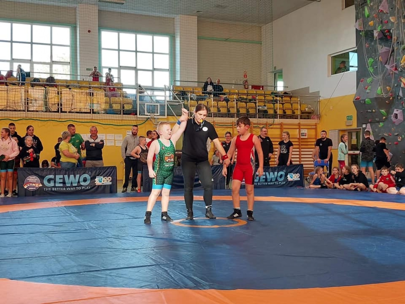 Zdjęcie w galerii na portalu naszwodzislaw.com: Udany weekend Akademii Top Team wiadomości z regionu