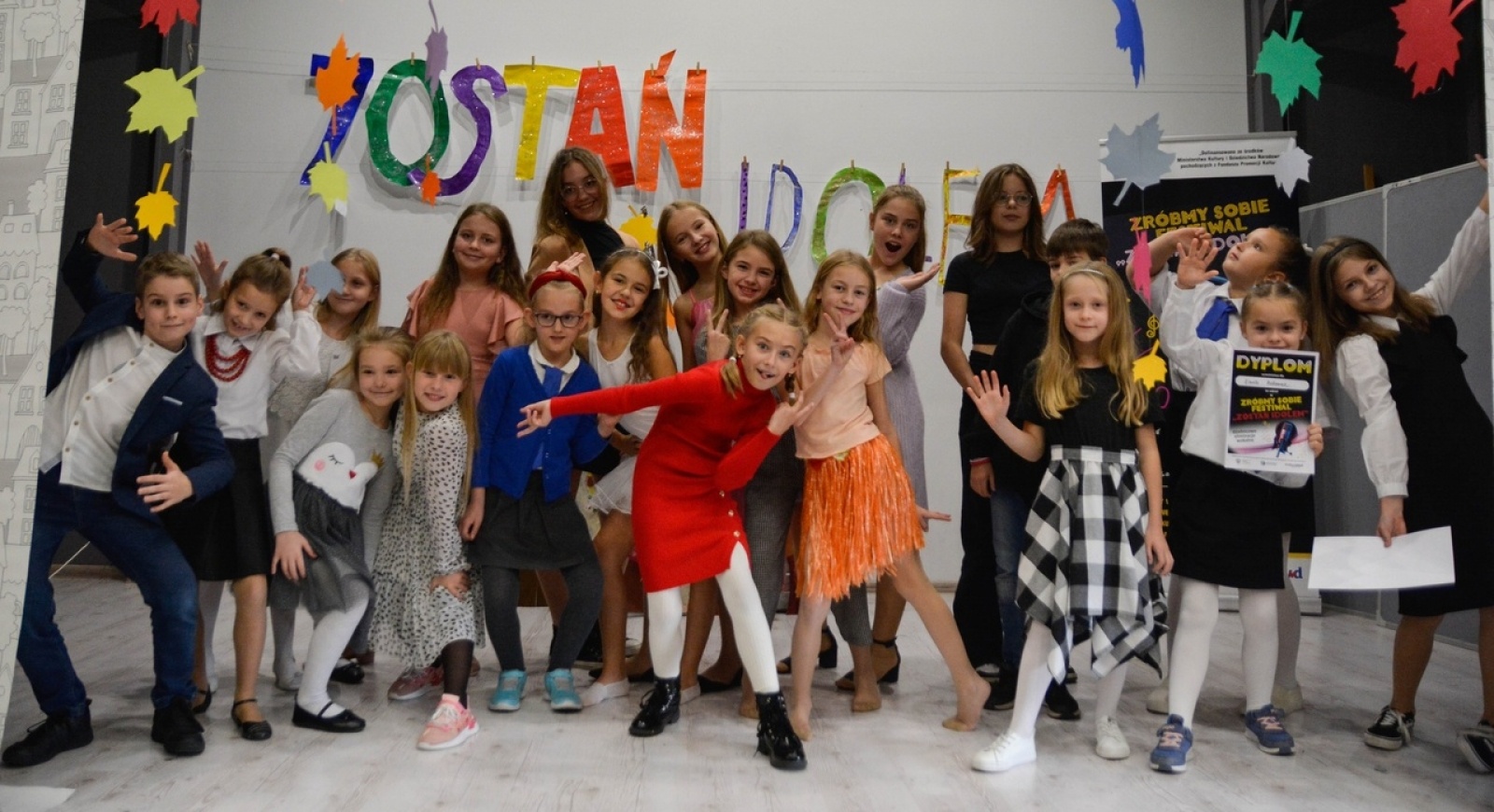 Zdjęcie w galerii na portalu naszwodzislaw.com: Zostań idolem. Finał konkursu coraz bliżej wiadomości z regionu