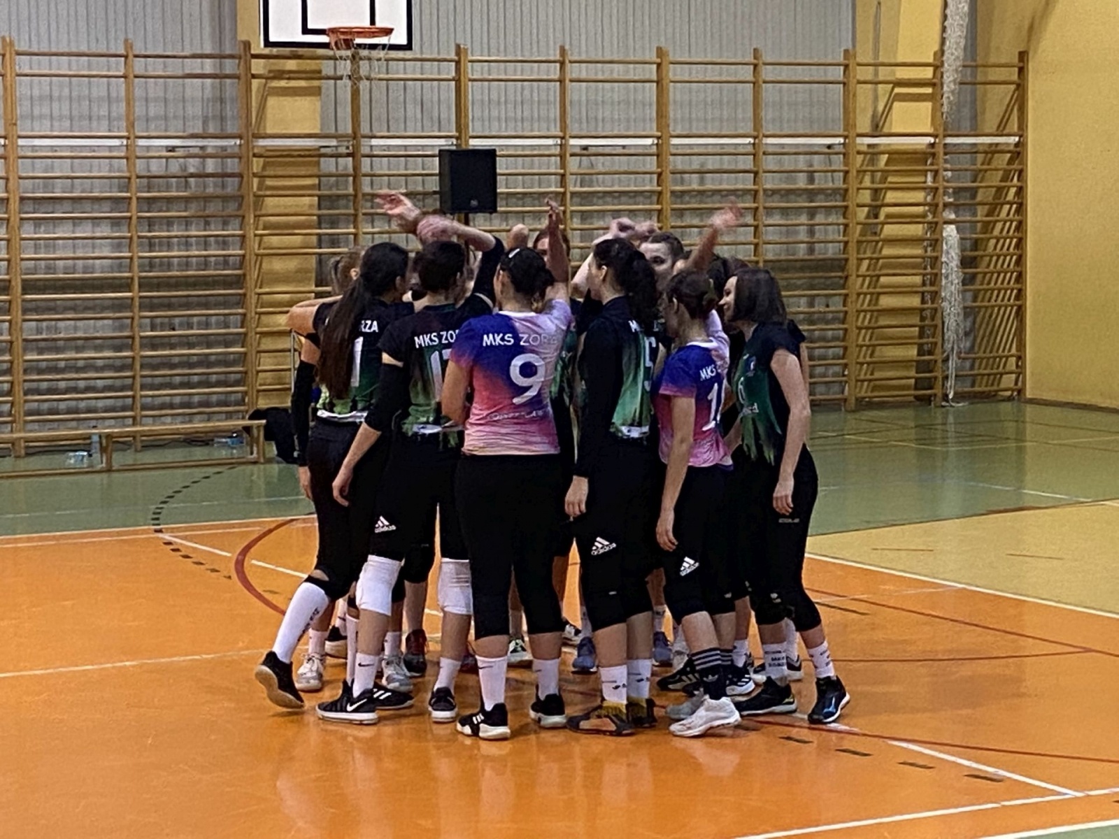 Zdjęcie w galerii na portalu naszwodzislaw.com: Siatkarki Zorzy górą w derbowym pojedynku wiadomości z regionu