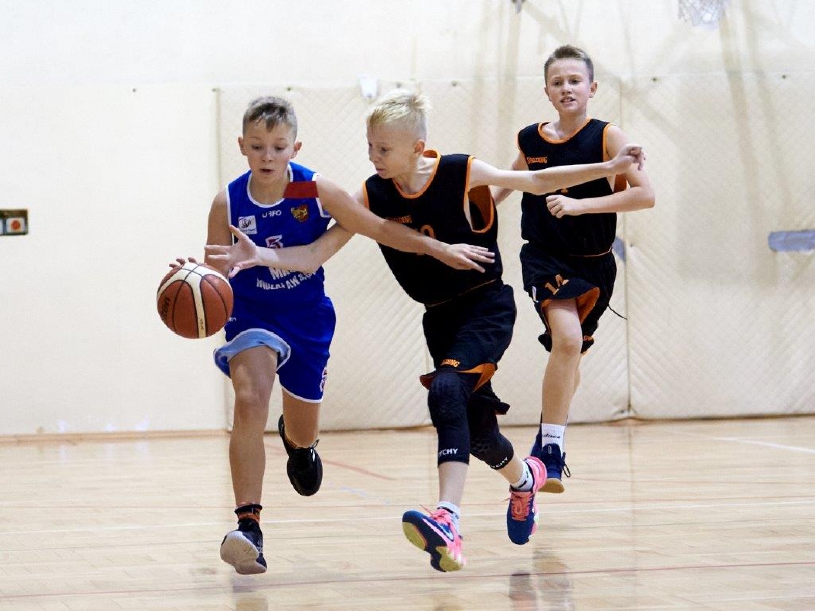 Zdjęcie w galerii na portalu naszwodzislaw.com: Wodzisławscy koszykarze na turnieju w Oświęcimiu [FOTO i WIDEO] wiadomości z regionu