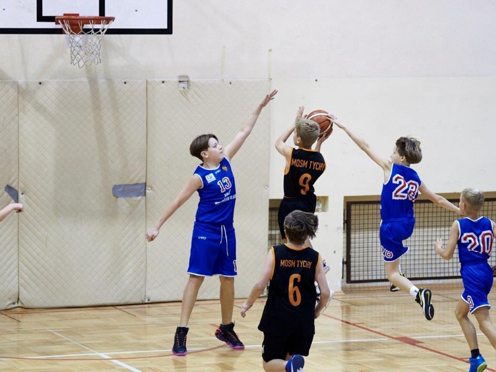 Zdjęcie w galerii na portalu naszwodzislaw.com: Wodzisławscy koszykarze na turnieju w Oświęcimiu [FOTO i WIDEO] wiadomości z regionu