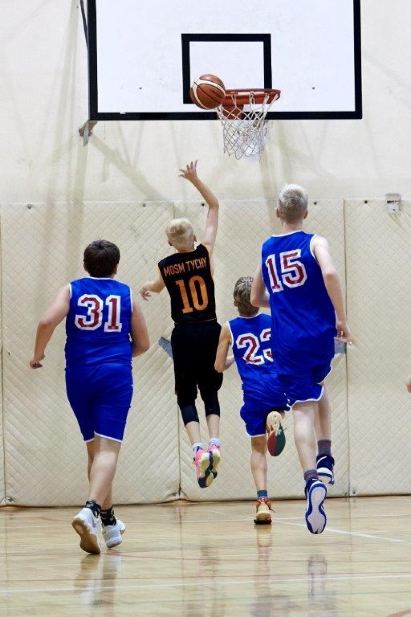 Zdjęcie w galerii na portalu naszwodzislaw.com: Wodzisławscy koszykarze na turnieju w Oświęcimiu [FOTO i WIDEO] wiadomości z regionu