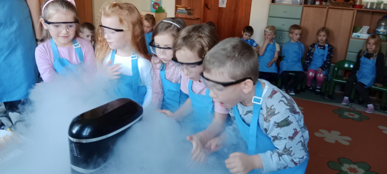 Zdjęcie w galerii na portalu naszwodzislaw.com: Pszowskie przedszkolaki poznały tajniki kuchni molekularnej wiadomości z regionu