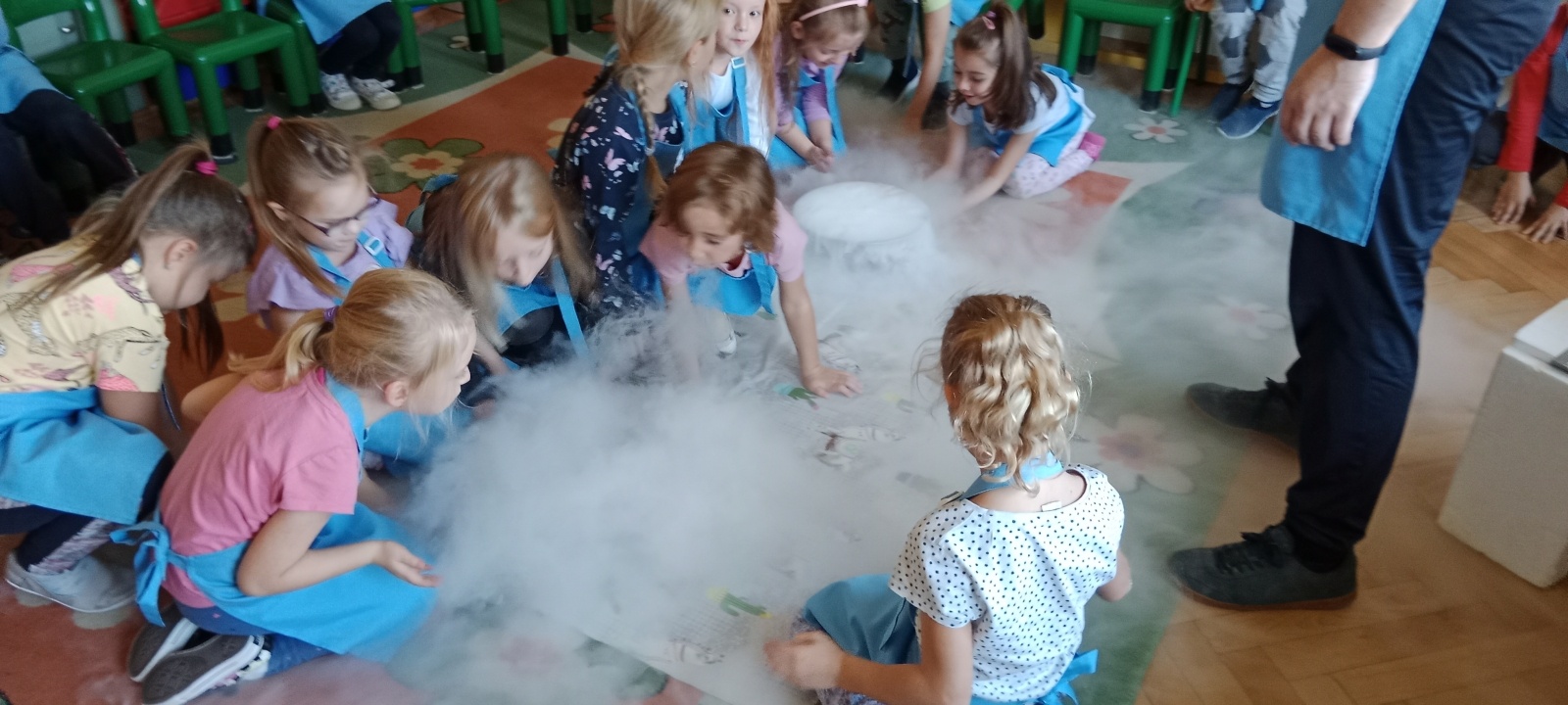 Zdjęcie w galerii na portalu naszwodzislaw.com: Pszowskie przedszkolaki poznały tajniki kuchni molekularnej wiadomości z regionu