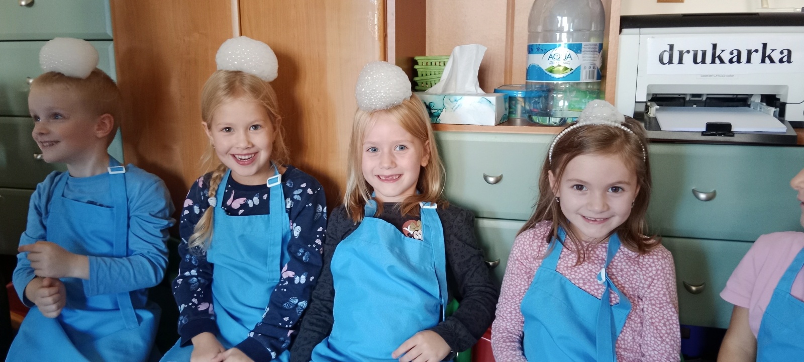 Zdjęcie w galerii na portalu naszwodzislaw.com: Pszowskie przedszkolaki poznały tajniki kuchni molekularnej wiadomości z regionu