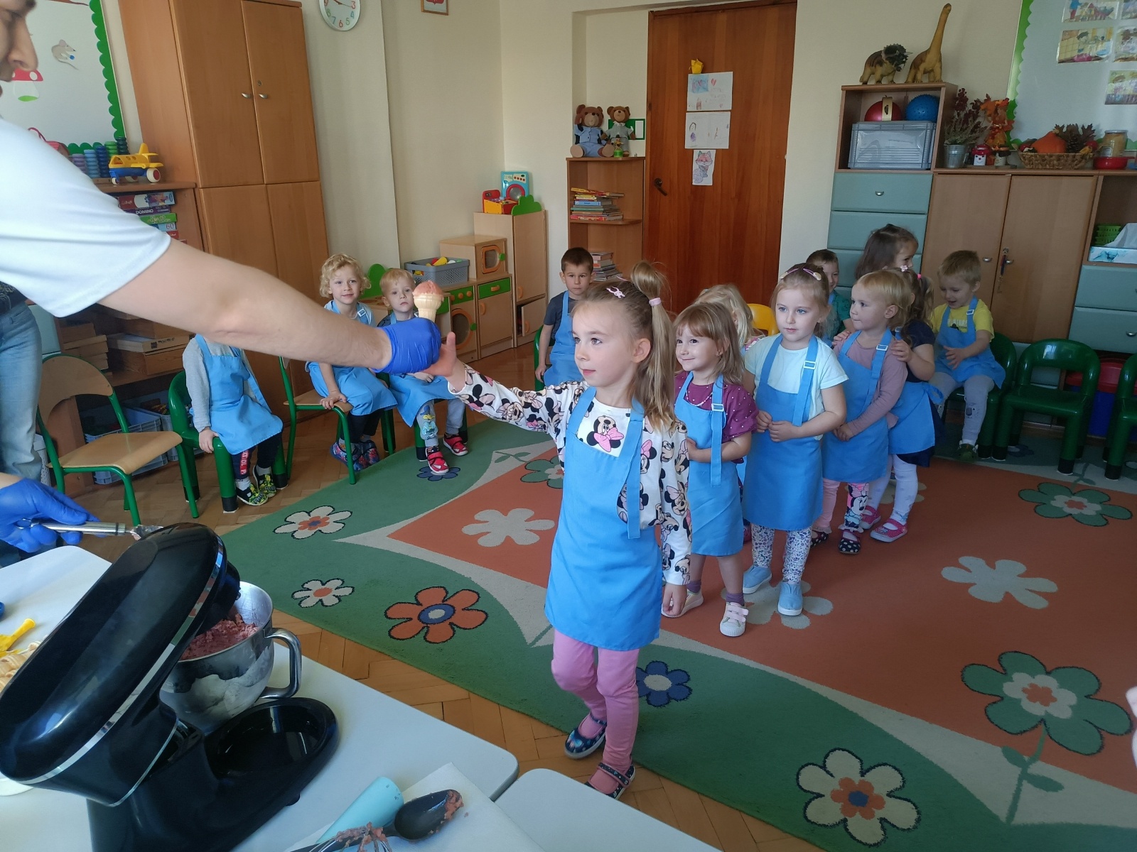 Zdjęcie w galerii na portalu naszwodzislaw.com: Pszowskie przedszkolaki poznały tajniki kuchni molekularnej wiadomości z regionu