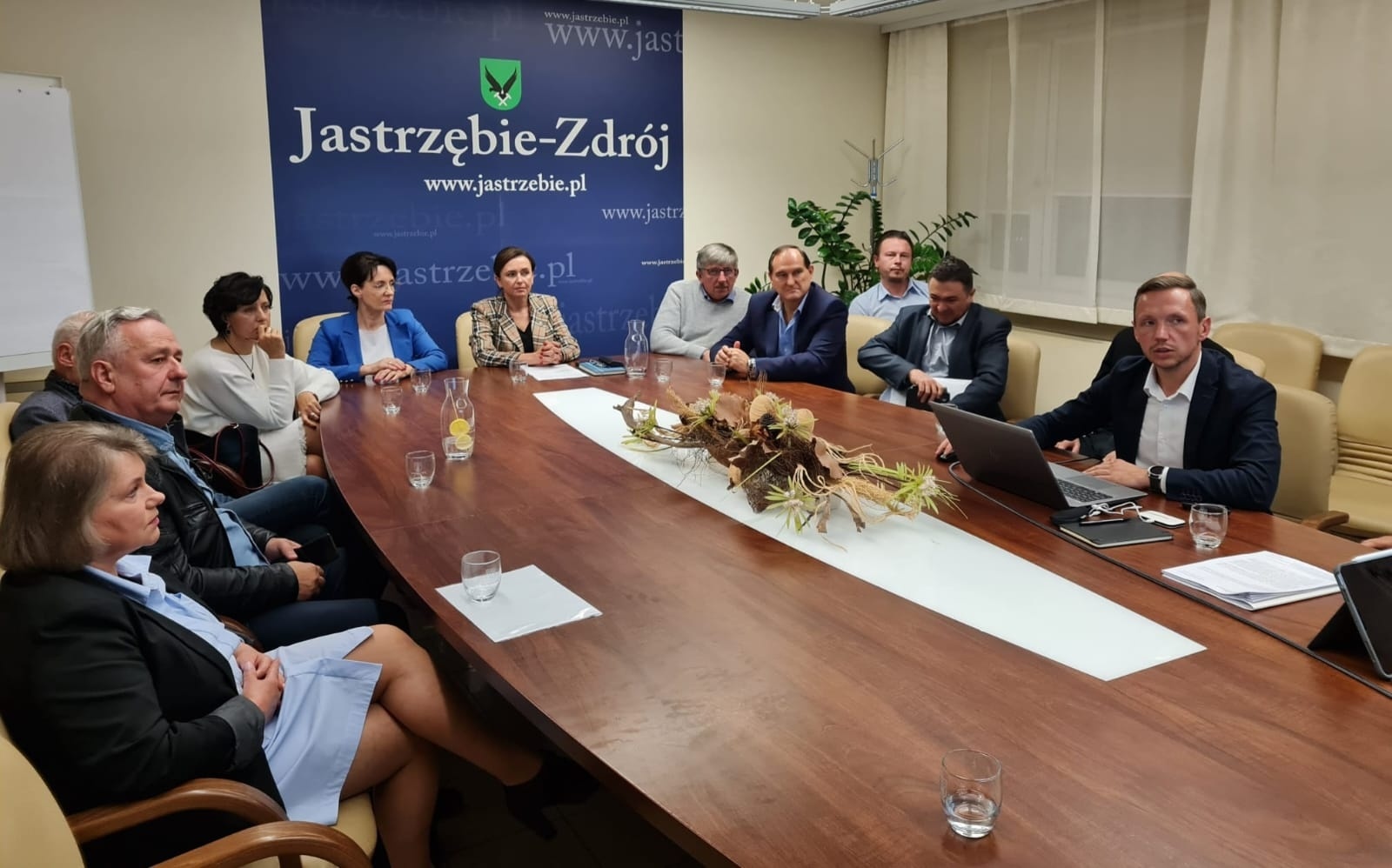 Zdjęcie w galerii na portalu naszwodzislaw.com: W Jastrzębiu rozmawiano o przebiegu strategicznie ważnej linii 400 kV wiadomości z regionu