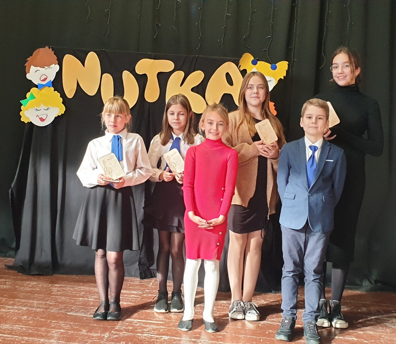 Zdjęcie w galerii na portalu naszwodzislaw.com: Konkurs piosenki Nutka 2022 w wodzisławskim ZSP4 wiadomości z regionu