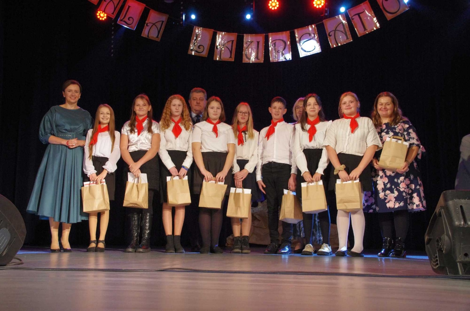 Zdjęcie w galerii na portalu naszwodzislaw.com: Poznajcie laureatów Przeglądu Pieśni i Piosenki Patriotycznej! wiadomości z regionu