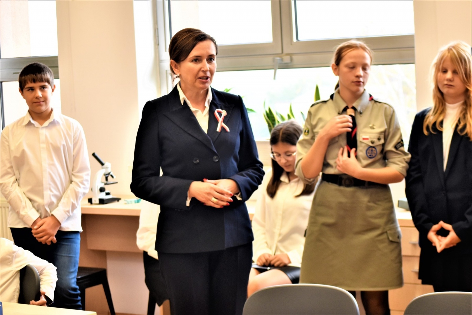 Zdjęcie w galerii na portalu naszwodzislaw.com: Trzy powody do świętowania. Dzień Niepodległości w SP Skrzyszów wiadomości z regionu