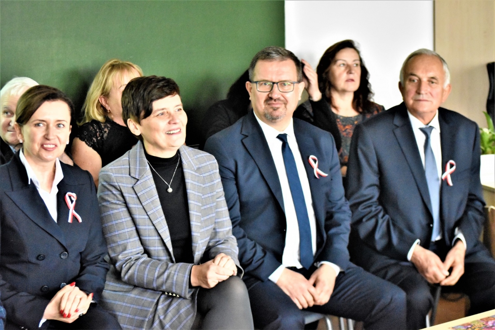 Zdjęcie w galerii na portalu naszwodzislaw.com: Trzy powody do świętowania. Dzień Niepodległości w SP Skrzyszów wiadomości z regionu