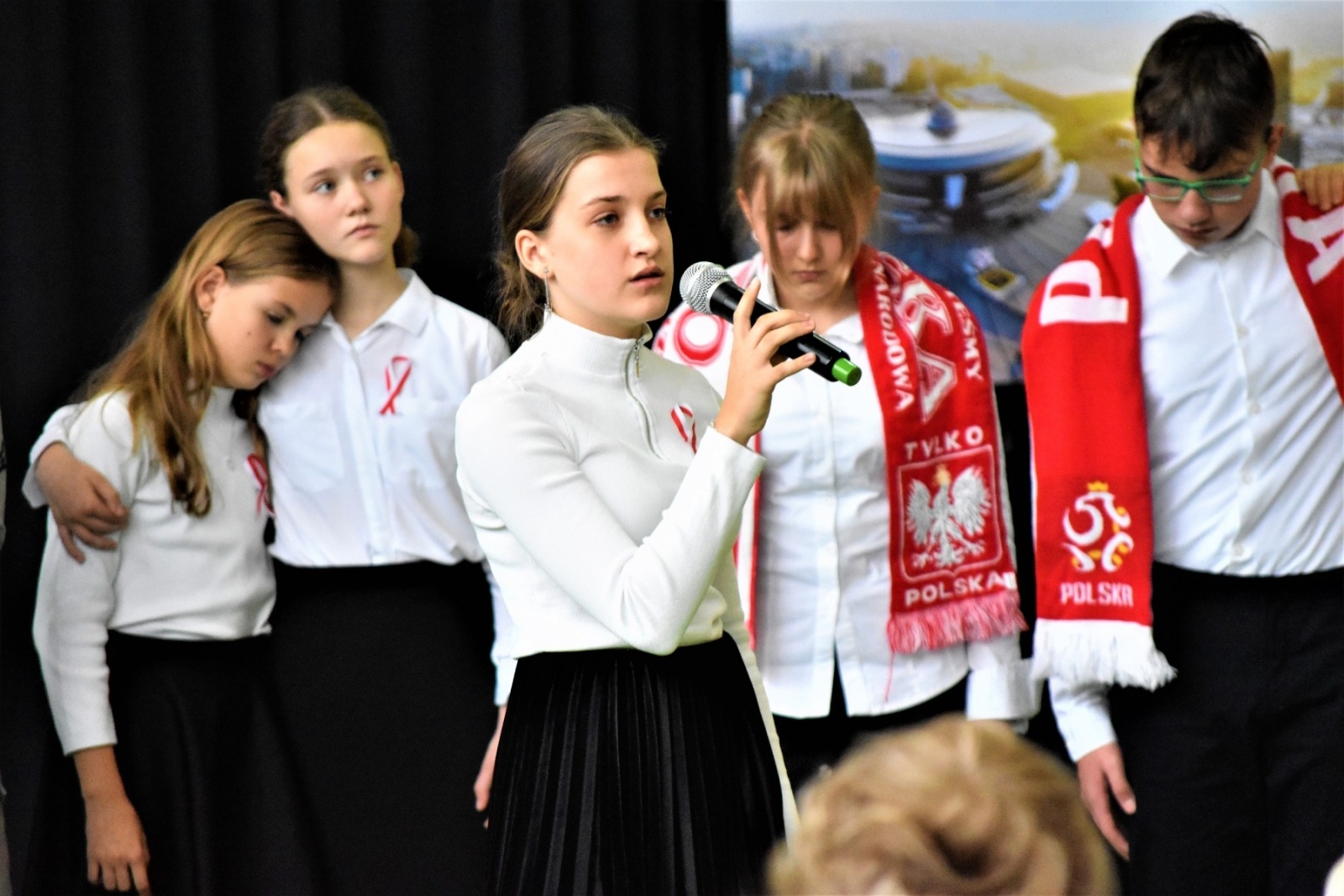 Zdjęcie w galerii na portalu naszwodzislaw.com: Trzy powody do świętowania. Dzień Niepodległości w SP Skrzyszów wiadomości z regionu