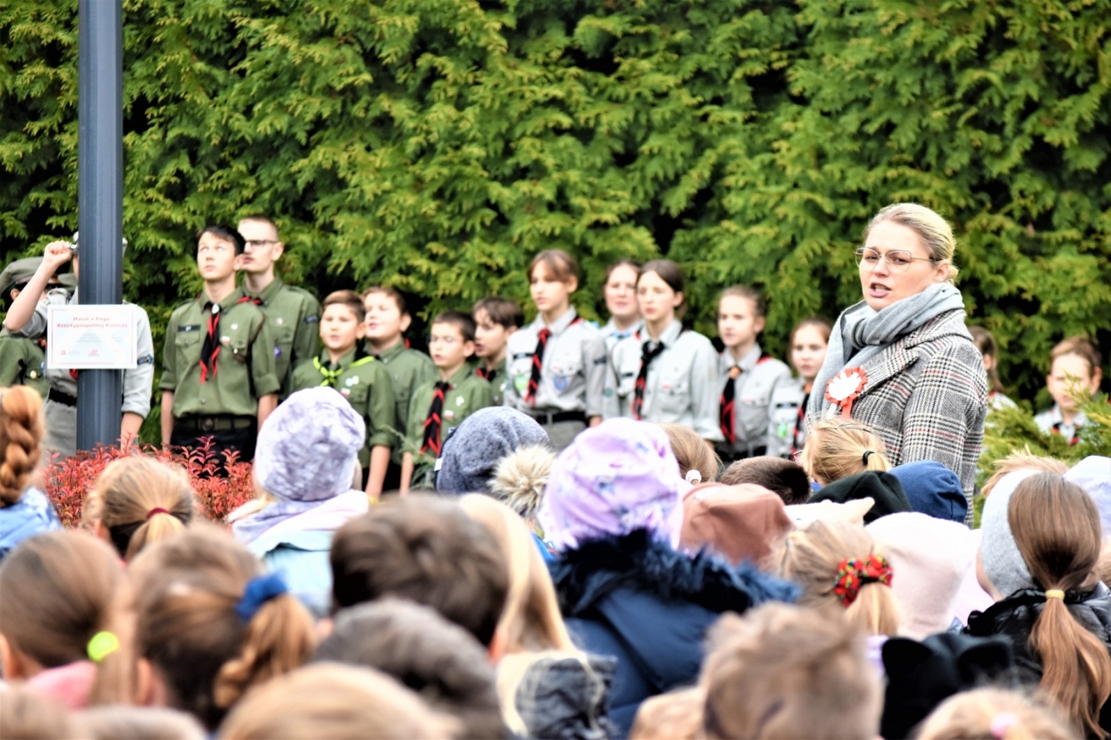 Zdjęcie w galerii na portalu naszwodzislaw.com: Trzy powody do świętowania. Dzień Niepodległości w SP Skrzyszów wiadomości z regionu