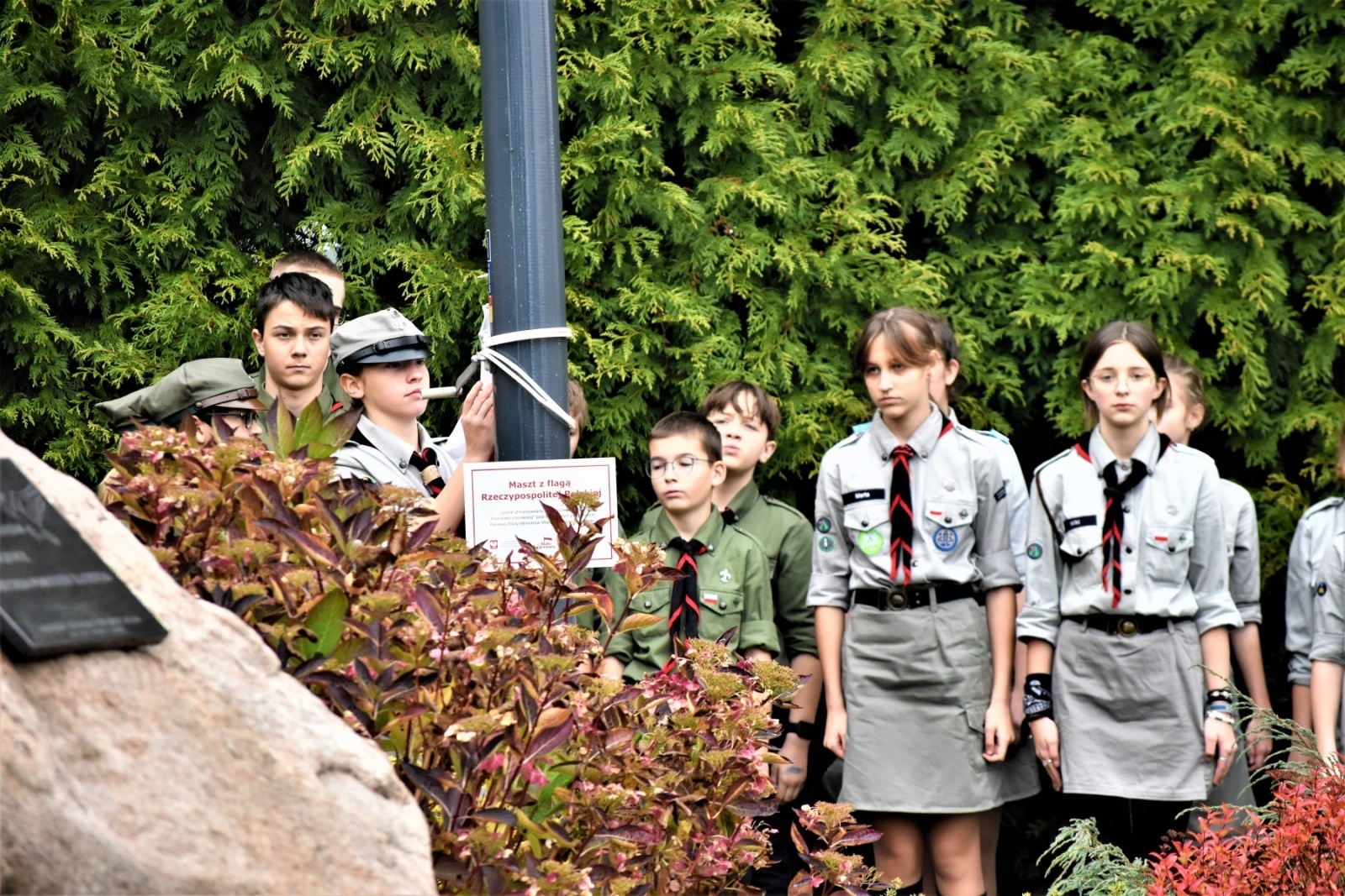 Zdjęcie w galerii na portalu naszwodzislaw.com: Trzy powody do świętowania. Dzień Niepodległości w SP Skrzyszów wiadomości z regionu