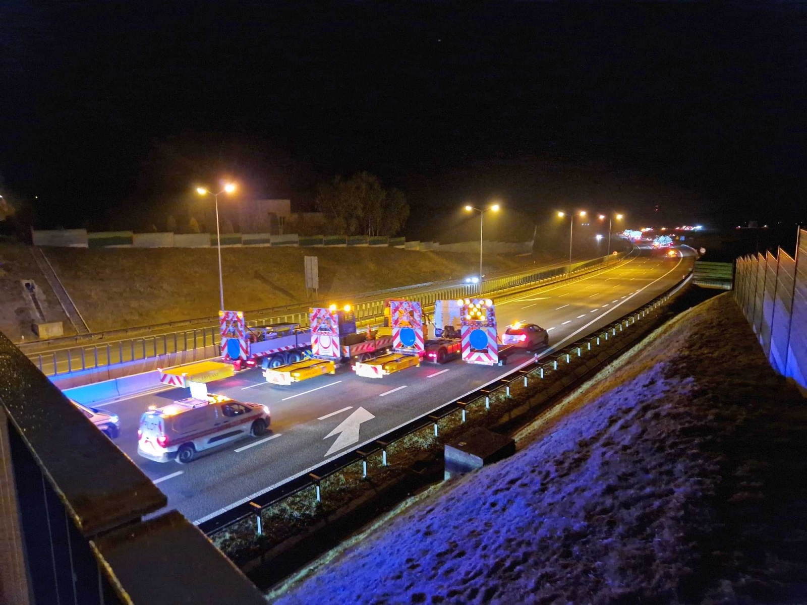 Zdjęcie w galerii na portalu naszwodzislaw.com: Pierwszy transport maszyny TBM dotarł do celu. Dwa kolejne przejadą przez nasz region wiadomości z regionu