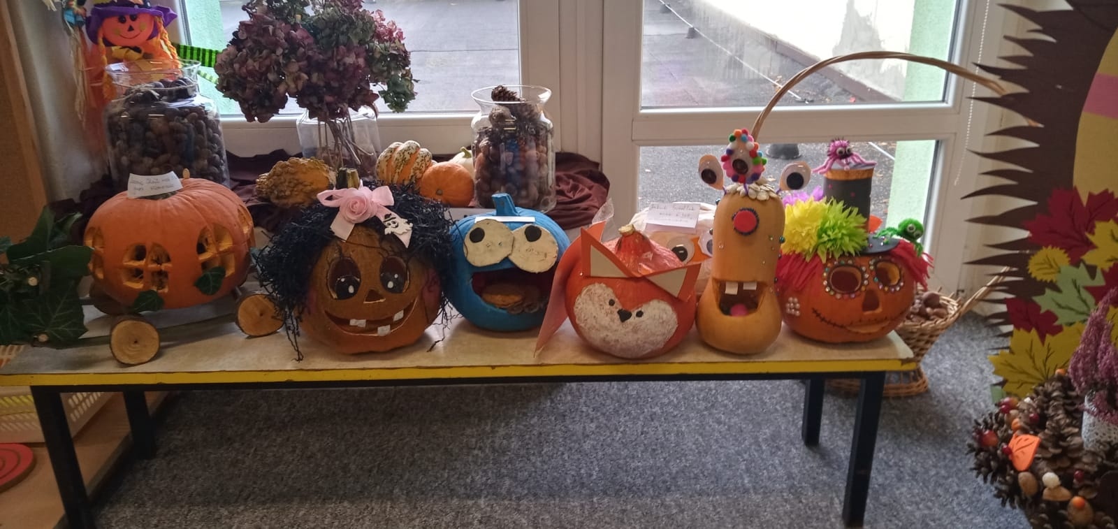 Zdjęcie w galerii na portalu naszwodzislaw.com: Dyniowe cuda w Szesnastce wiadomości z regionu