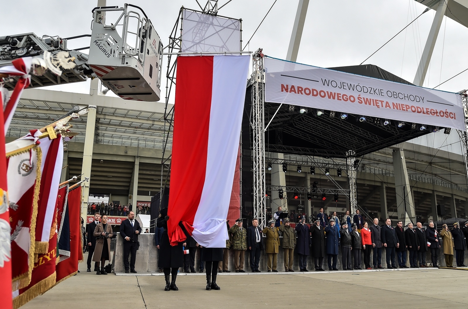 Zdjęcie w galerii na portalu naszwodzislaw.com: Za nami uroczyste obchody Narodowego Święta Niepodległości na Stadionie Śląskim wiadomości z regionu