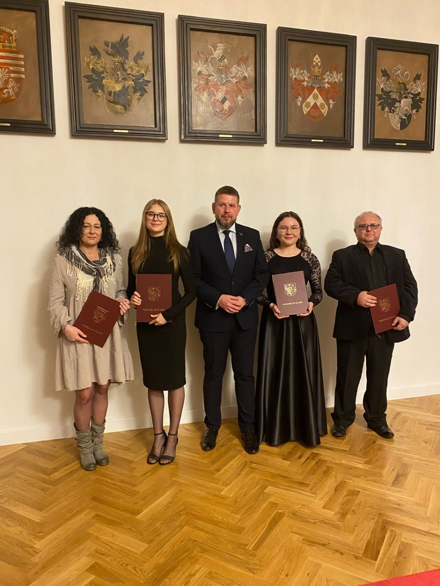 Zdjęcie w galerii na portalu naszwodzislaw.com: Artyści z WCK z nagrodą Prezydenta Miasta w dziedzinie Kultury wiadomości z regionu