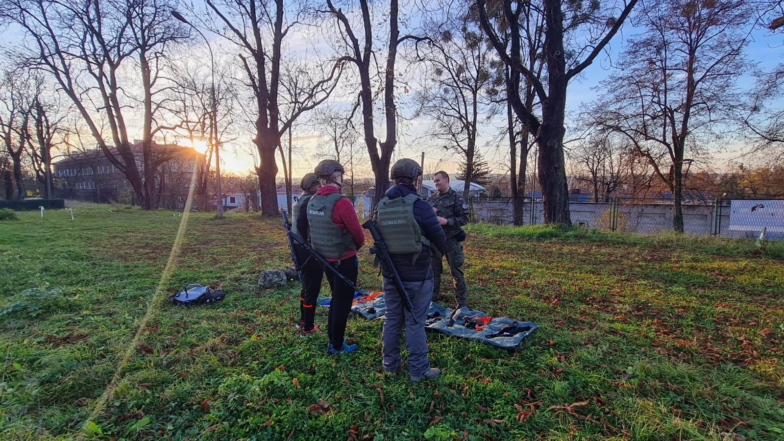 Zdjęcie w galerii na portalu naszwodzislaw.com: Śląscy terytorialsi szkolą pielęgniarki wiadomości z regionu