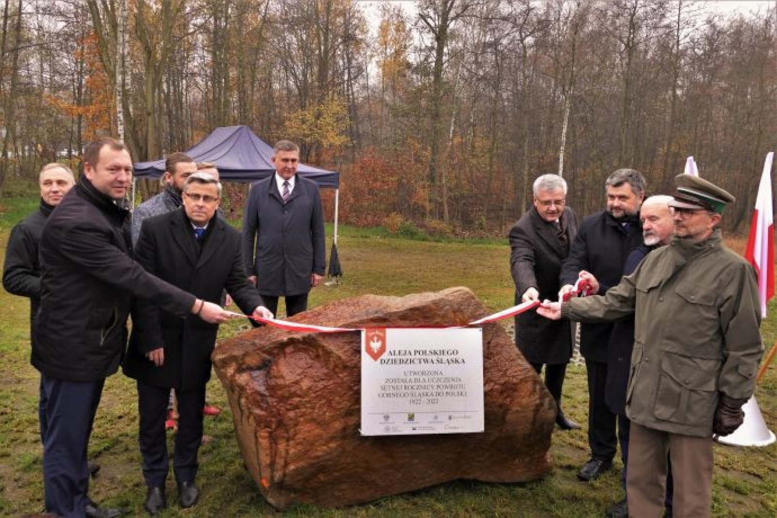Zdjęcie w galerii na portalu naszwodzislaw.com: Otwarcie Alei Polskiego Dziedzictwa Śląska w Katowicach wiadomości z regionu