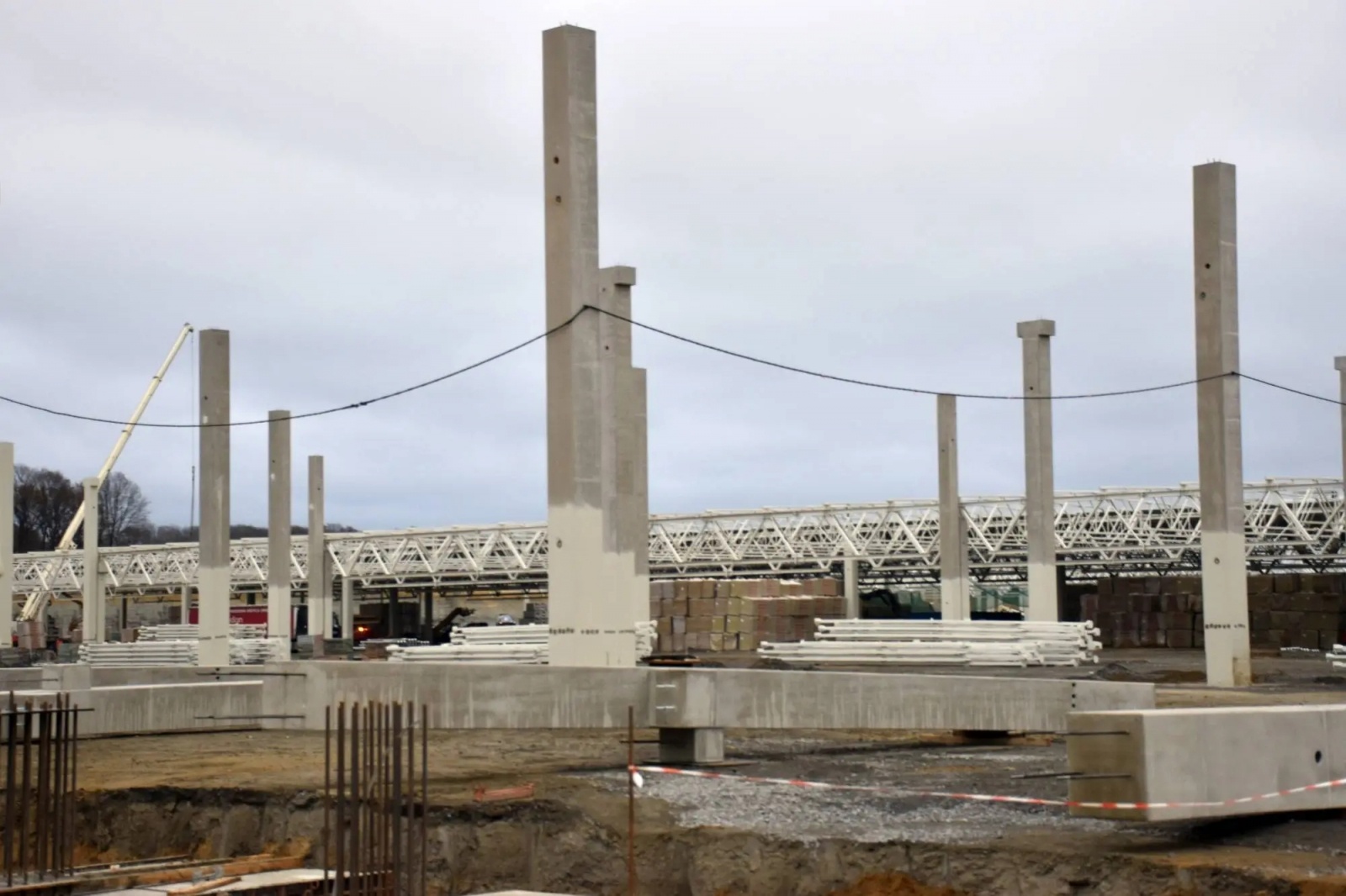 Zdjęcie w galerii na portalu naszwodzislaw.com: Tak powstaje nowa fabryka Eko-Okien wiadomości z regionu