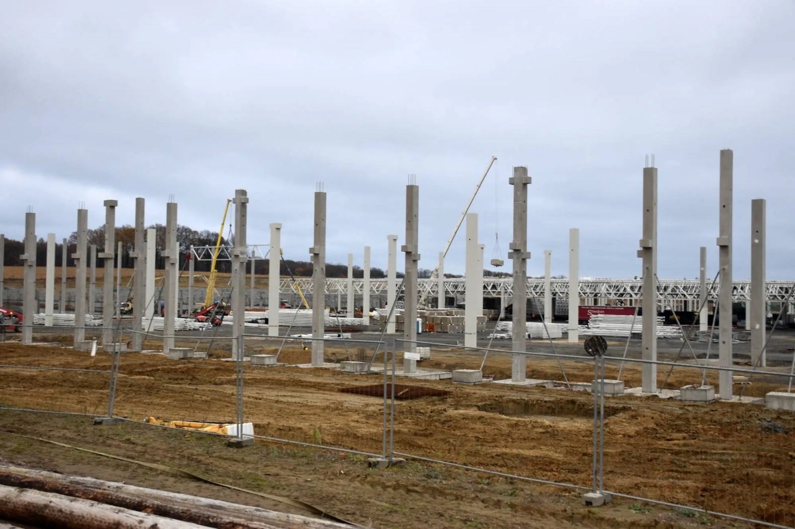 Zdjęcie w galerii na portalu naszwodzislaw.com: Tak powstaje nowa fabryka Eko-Okien wiadomości z regionu