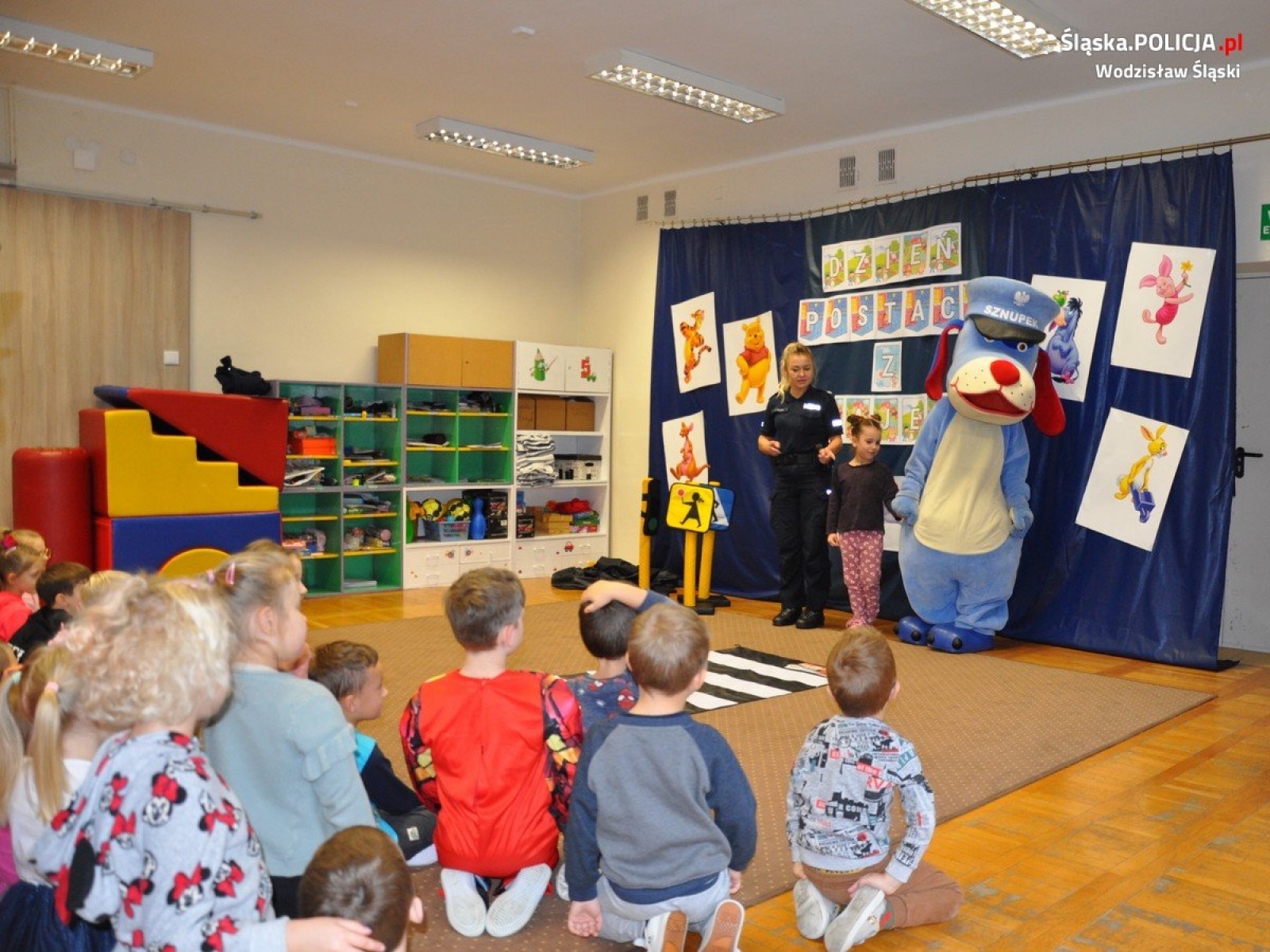 Zdjęcie w galerii na portalu naszwodzislaw.com: Wodzisławskie przedszkolaki spotkały się z policjantką wiadomości z regionu