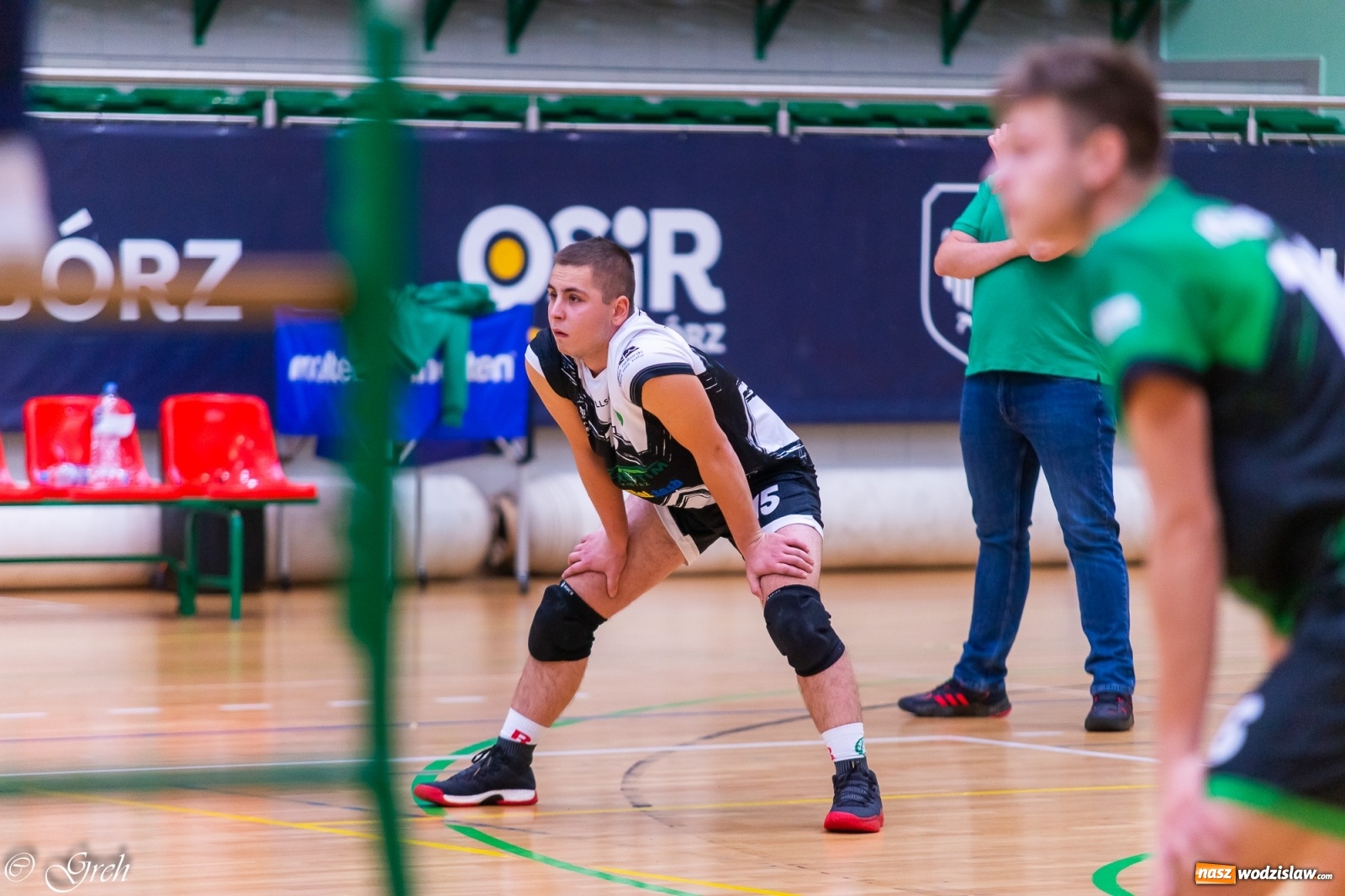 Zdjęcie w galerii na portalu naszwodzislaw.com: Siatkarskie derby w gatunku horroru [FOTO] wiadomości z regionu