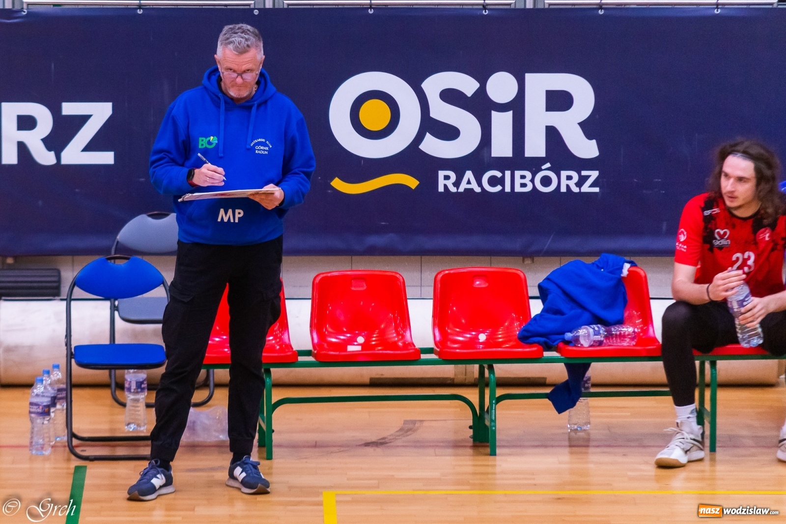 Zdjęcie w galerii na portalu naszwodzislaw.com: Siatkarskie derby w gatunku horroru [FOTO] wiadomości z regionu