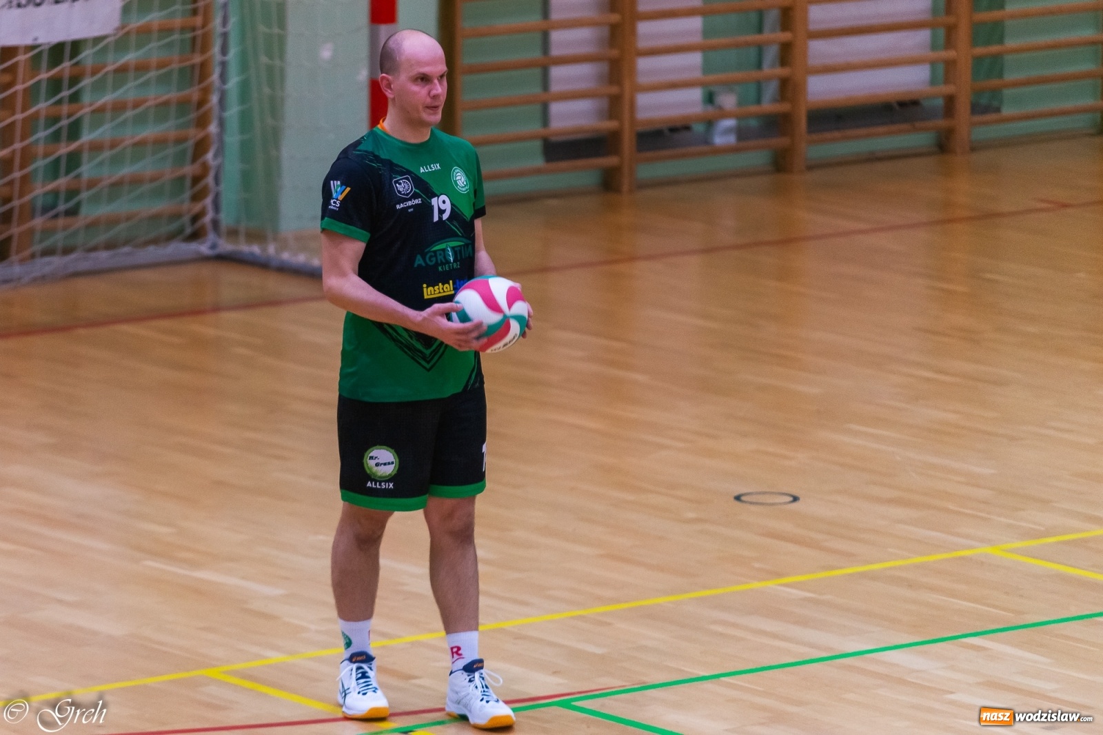 Zdjęcie w galerii na portalu naszwodzislaw.com: Siatkarskie derby w gatunku horroru [FOTO] wiadomości z regionu