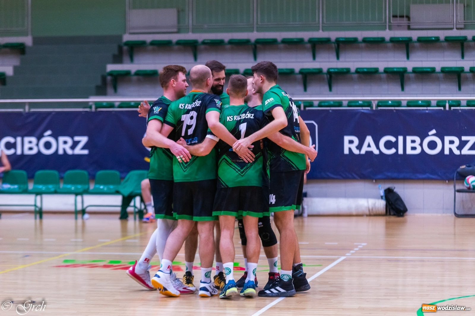 Zdjęcie w galerii na portalu naszwodzislaw.com: Siatkarskie derby w gatunku horroru [FOTO] wiadomości z regionu